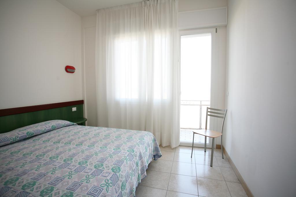 Residence Capinera Sottomarina Habitación foto